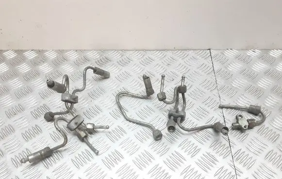 Renault Vel Satis Fuel injector supply line/pipe 
