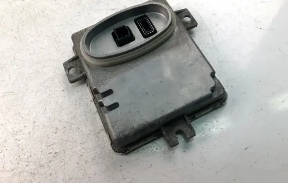 BMW 3 E90 E91 Xenon control unit/module 6948180