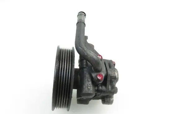 KIA Carens II Power steering pump 0K2KC32600