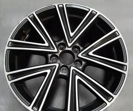 Audi A1 R17 alloy rim 82A601025E