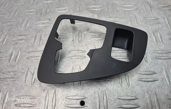 Opel Insignia A Other center console (tunnel) element 13273683