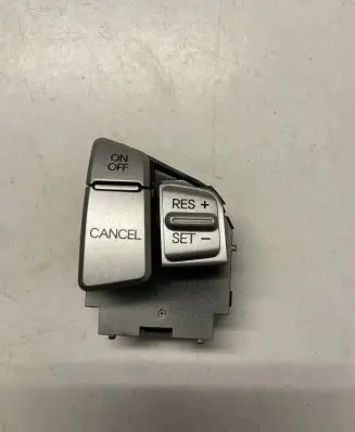 Hyundai Genesis Steering wheel buttons/switches 200008135