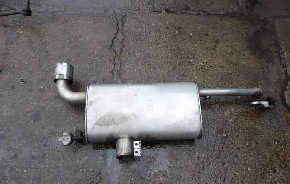BMW 1 F40 Rear muffler/silencer tail pipe 8593483 82486961 16276410