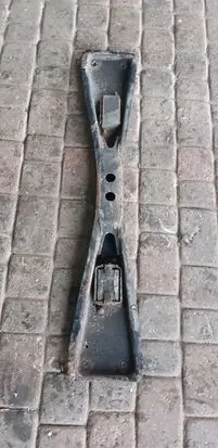 Nissan Pathfinder R50 Gearbox mounting bracket