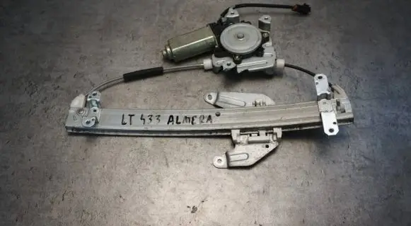 Nissan Almera Front door electric window regulator MMR521-32