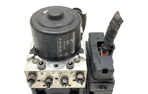 Porsche Cayenne (92A) ABS Pump 7P5614517A