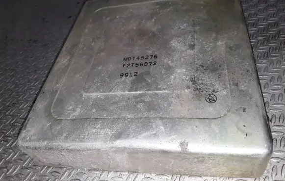 Mitsubishi Colt Engine control unit/module MD145275
