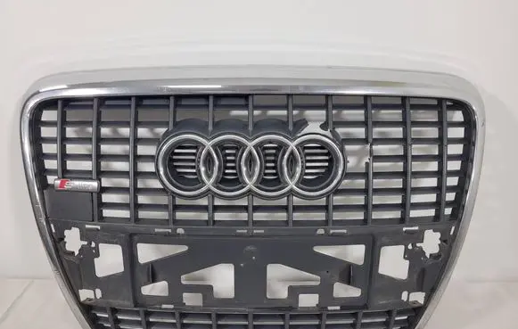 Audi A6 S6 C6 4F Front bumper upper radiator grill 4F0853651L