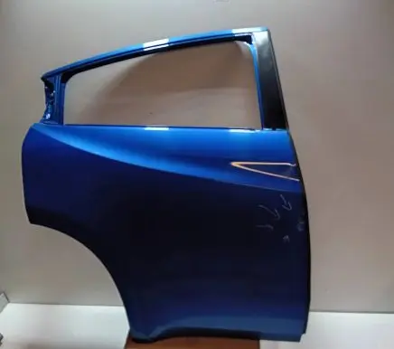 Honda HR-V Rear door