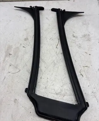 BMW iX Front door glass trim molding 8491331