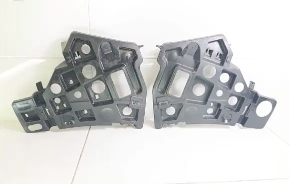 Front bumper mounting bracket