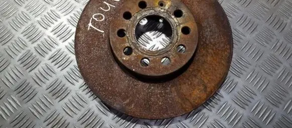Volkswagen Touran I Front brake disc