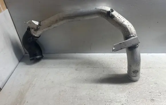 Volvo XC60 Intercooler hose/pipe 31370489