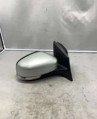 Ford Focus Front door electric wing mirror 024550