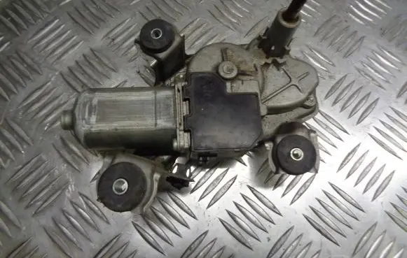 Toyota Avensis T250 Wiper motor 85130-05090