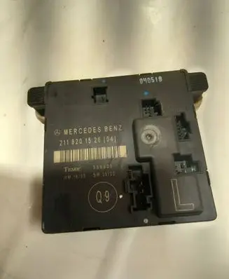 Mercedes-Benz E W211 Door control unit/module 2118201526 356805