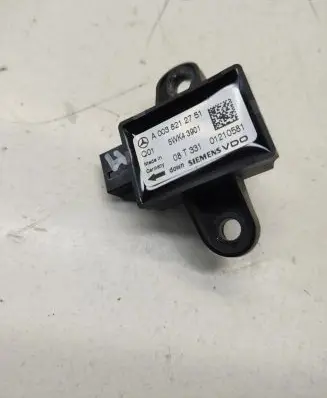 Mercedes-Benz ML W164 Airbag deployment crash/impact sensor A0038212751