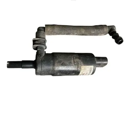 BMW 7 E65 E66 Headlight washer pump 8377430 13264010