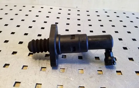 Clutch master cylinder