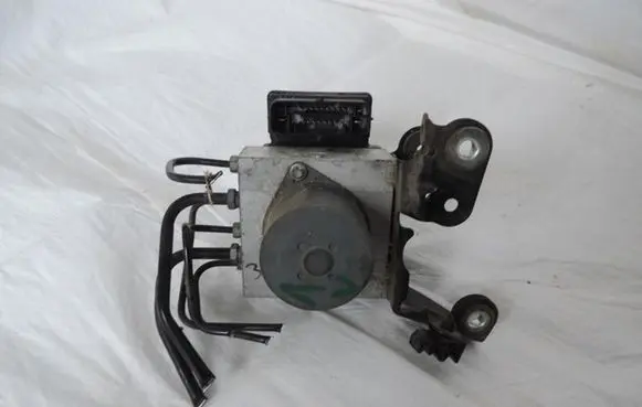 Ford Galaxy ABS Pump