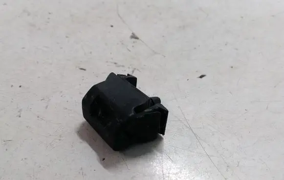 Windshield washer spray nozzle