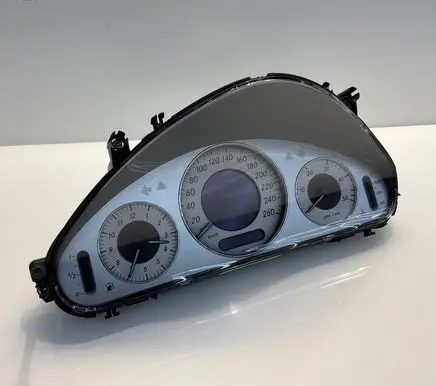 Mercedes-Benz E W211 Speedometer (instrument cluster) A2115403547 1100802831 2115403547