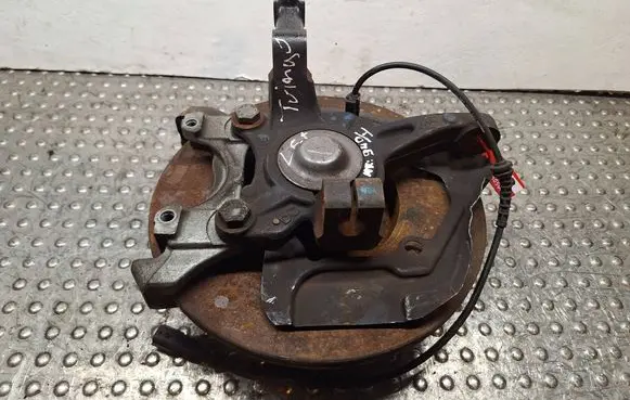 Renault Twingo III Front wheel hub spindle knuckle S25056940 400157575R