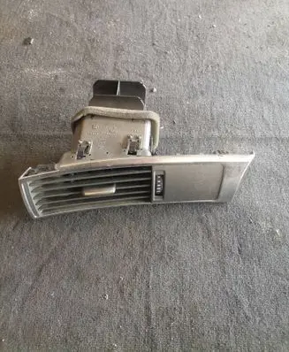 Audi A6 S6 C6 4F Dashboard side air vent grill/cover trim 4F1820901C