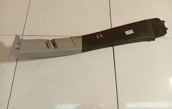 Opel Astra H (B) pillar trim (top) 13113920
