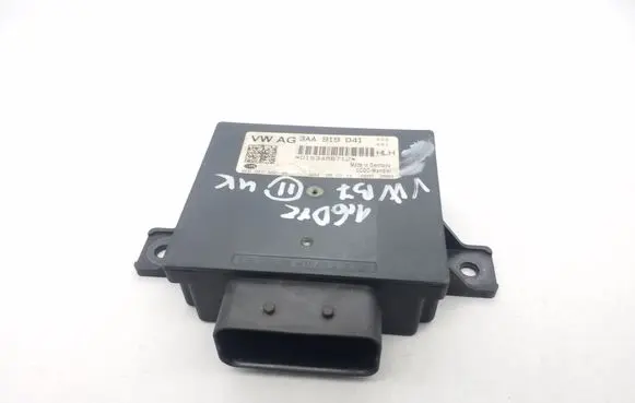 Volkswagen PASSAT B7 Voltage converter/converter module 3AA919041