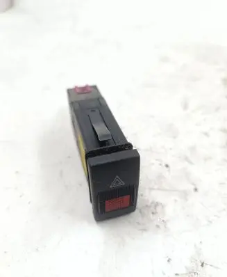 Audi A4 S4 B5 8D Hazard light switch 8D0941509C