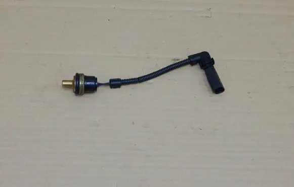 Volkswagen Multivan T5 Coolant temperature sensor 070919501A