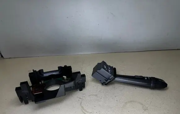 Volvo XC90 Wiper control stalk 30669742 30710947 90N0244A