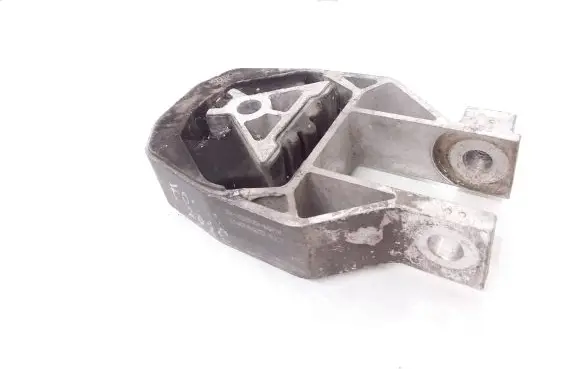 Ford Focus Engine mount bracket Av616p082ab