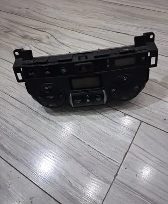 Toyota RAV 4 (XA20) Climate control unit 8401042030