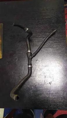 BMW 7 E38 Engine coolant pipe/hose 1436204