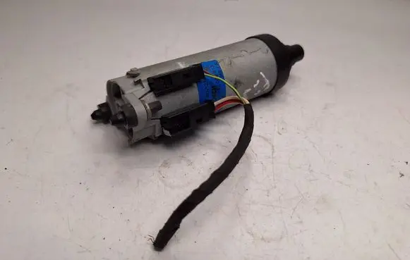 BMW X3 F25 Seat adjustment motor 67316973593 0130002613