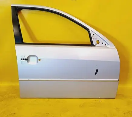 Ford Mondeo Mk III Rear door 