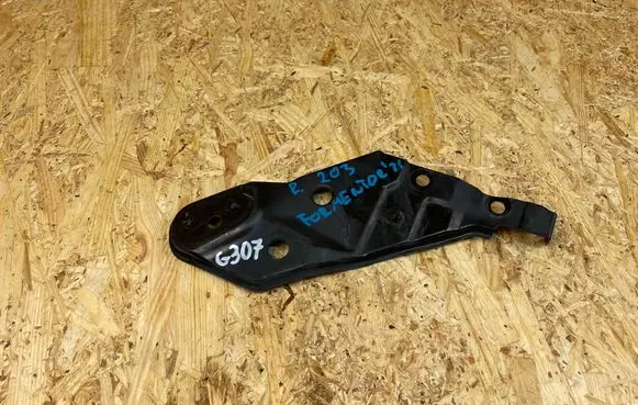 Cupra Formentor Headlight/headlamp mounting bracket 5FF806930