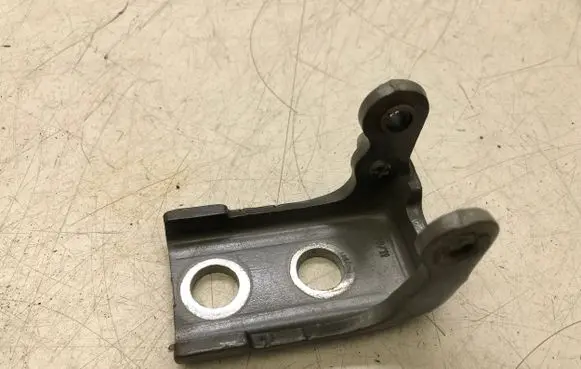 Citroen DS5 Front door upper hinge 