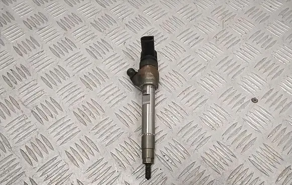 BMW 2 F45 Fuel injector 8511630