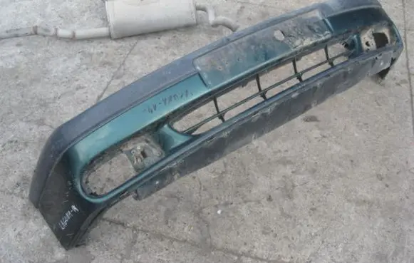 Renault Laguna I Front bumper