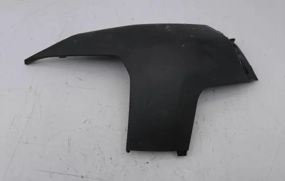 Peugeot 3008 II Front bumper corner part panel trim 