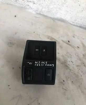 Lexus IS 220D-250-350 Tailgate opening switch 15a990