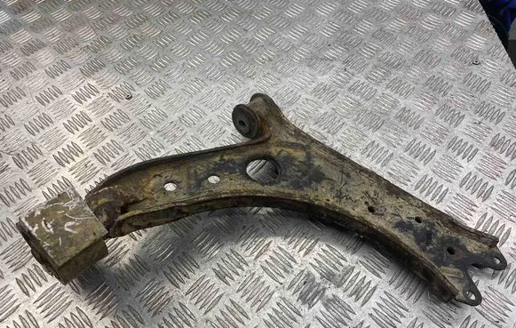 Audi A3 S3 8P Front lower control arm/wishbone 1K0407190E