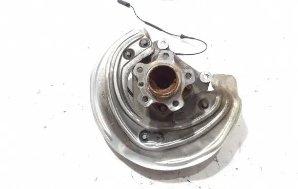 BMW 4 G22 G23 G24 G26 Front wheel hub 6893259