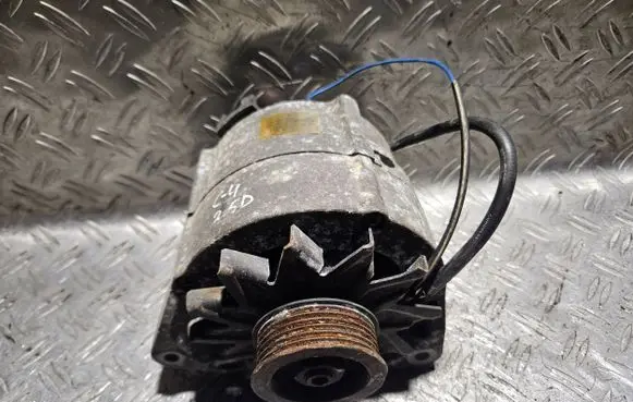 Audi A6 S6 C4 4A Generator/alternator 0120468122