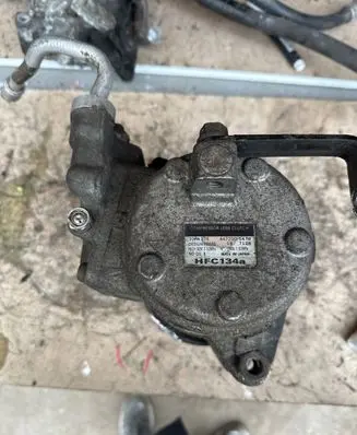 Jeep Grand Cherokee Air conditioning (A/C) compressor (pump) 4472005476 HFC134A