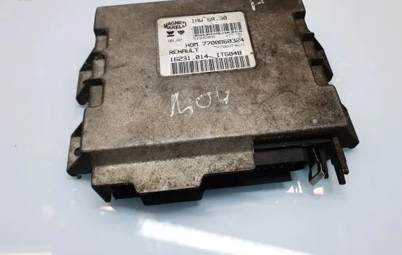 Renault Twingo I Engine control unit/module HOM7700860324 16231014 7700874631