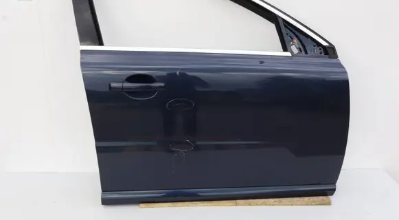 Volvo V70 Front door 